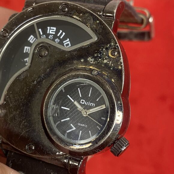 OULM Watch 9591 Dual Time Dials Military Quartz Black Face Needs Repairs/Battery - Picture 7 of 15